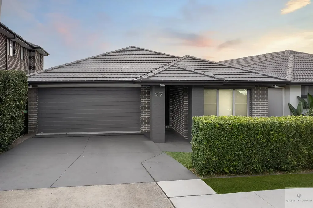 Oran Park 4部屋 Contemporary Family Living with Space, Style & Everyday Convenience