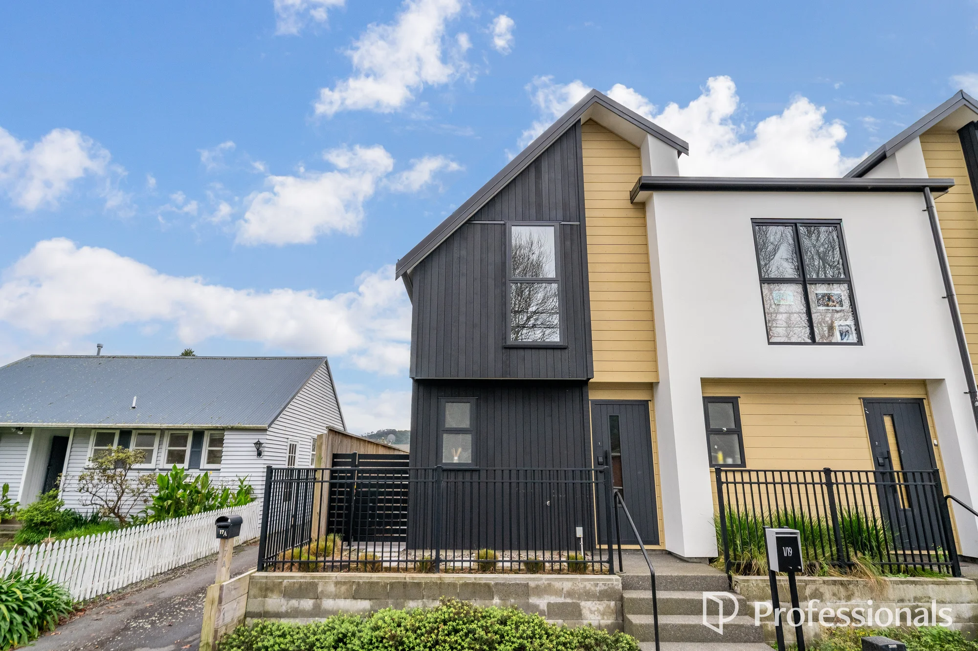 Naenae 2房  Bright & Modern 2-Bed End Unit, Move In Today