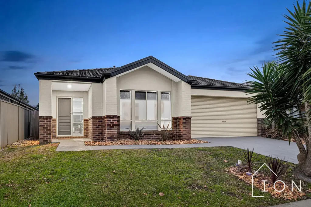 Cranbourne East 3ห้องนอน Refreshed, Renewed & Ready for Its Next Family