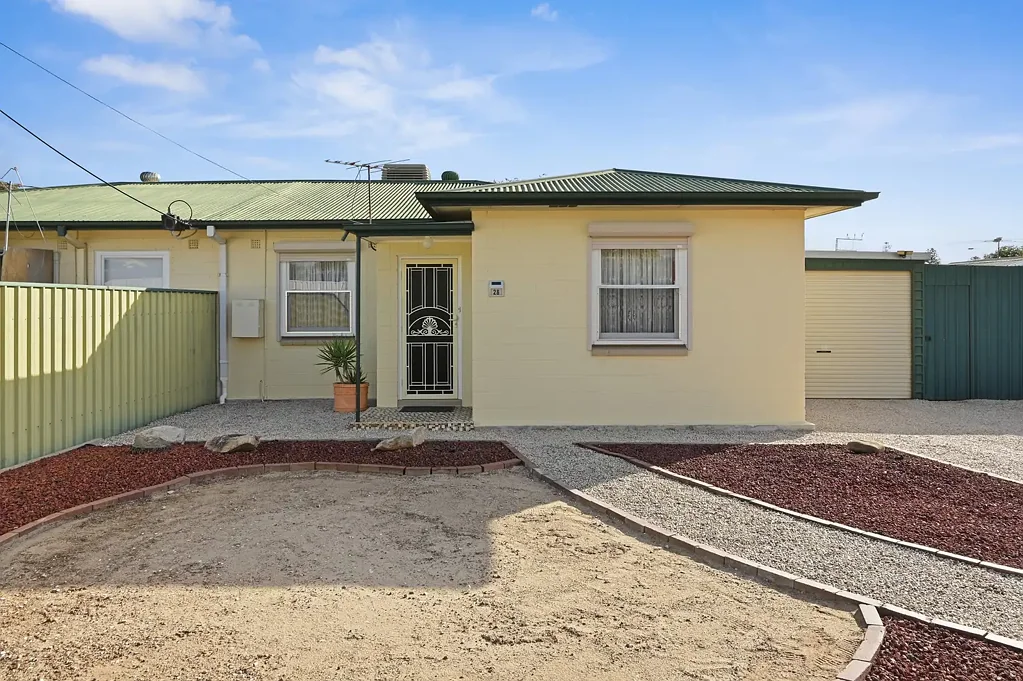 Taperoo 3ห้องนอน Neat as a Pin - Coastal Strip Property!