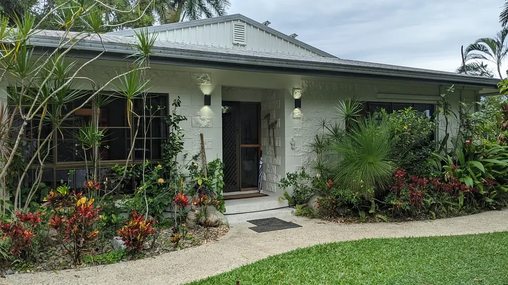 STUNNING RENTAL IN BAMBOO WITH MAX PRIVACY