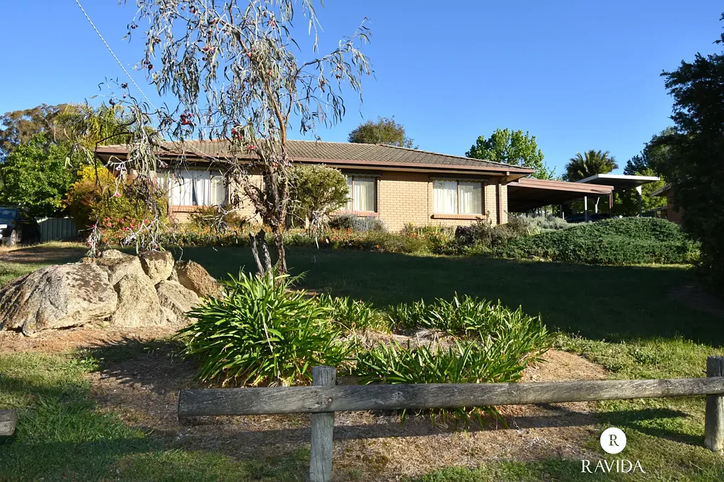 12 Wood Street, Beechworth, VIC 3747