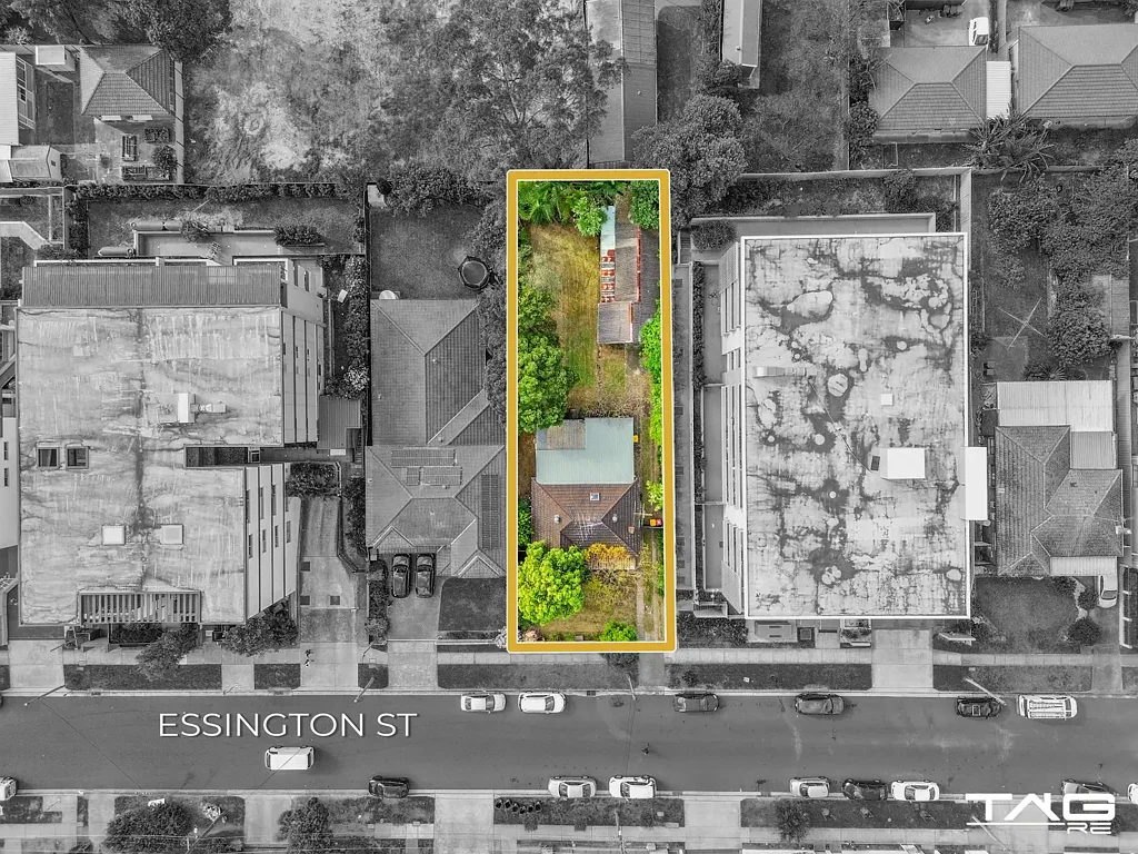 Wentworthville 5침실 NEW TIMBER FLOORING | RECTANGLE BLOCK