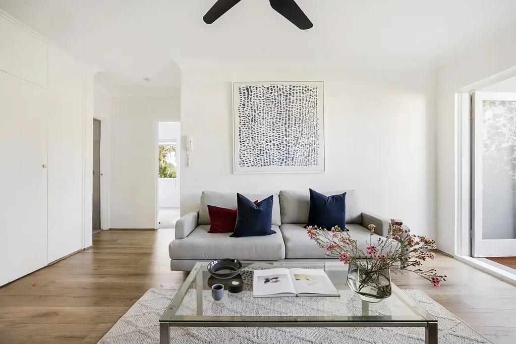 Marrickville 2Zimmer Renovated apartment on tree-lined street