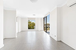 24/28 Lydbrook Street, Westmead