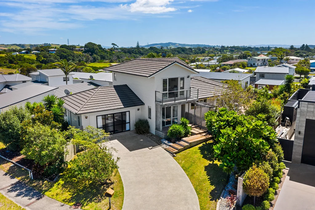 Ruakaka 3房  Sea Views, Space & Coastal Lifestyle