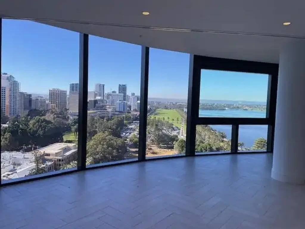 Spectacular Apartment Ritz Tower!