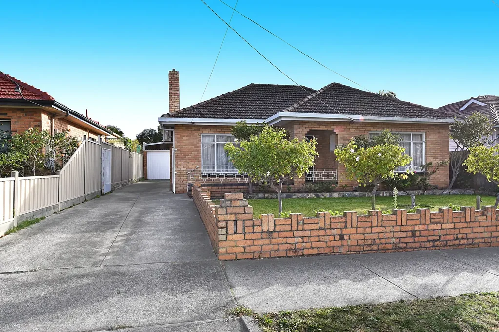 Reservoir 3બેડરૂમ A CLASSIC BRICK HOME IN A PRIME LOCATION
