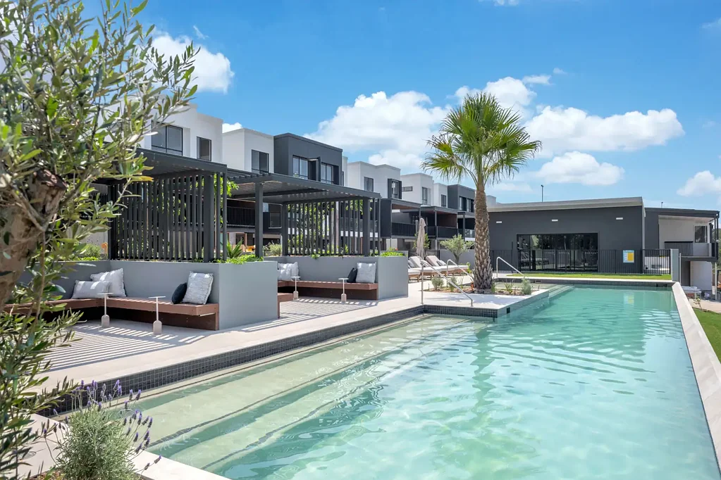 The Orchard, Luxury 4 Bedroom Townhouse with 4 Car Parks in Resort-Style Living!!