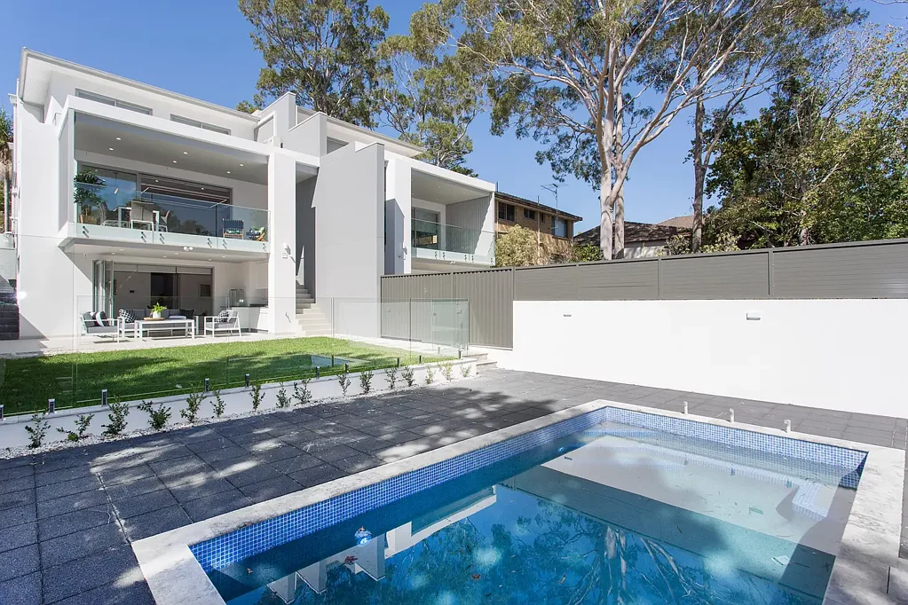 Connells Point 6部屋 Enormous Full Brick Residence Offering Lifestyle and Luxury on 418sqm