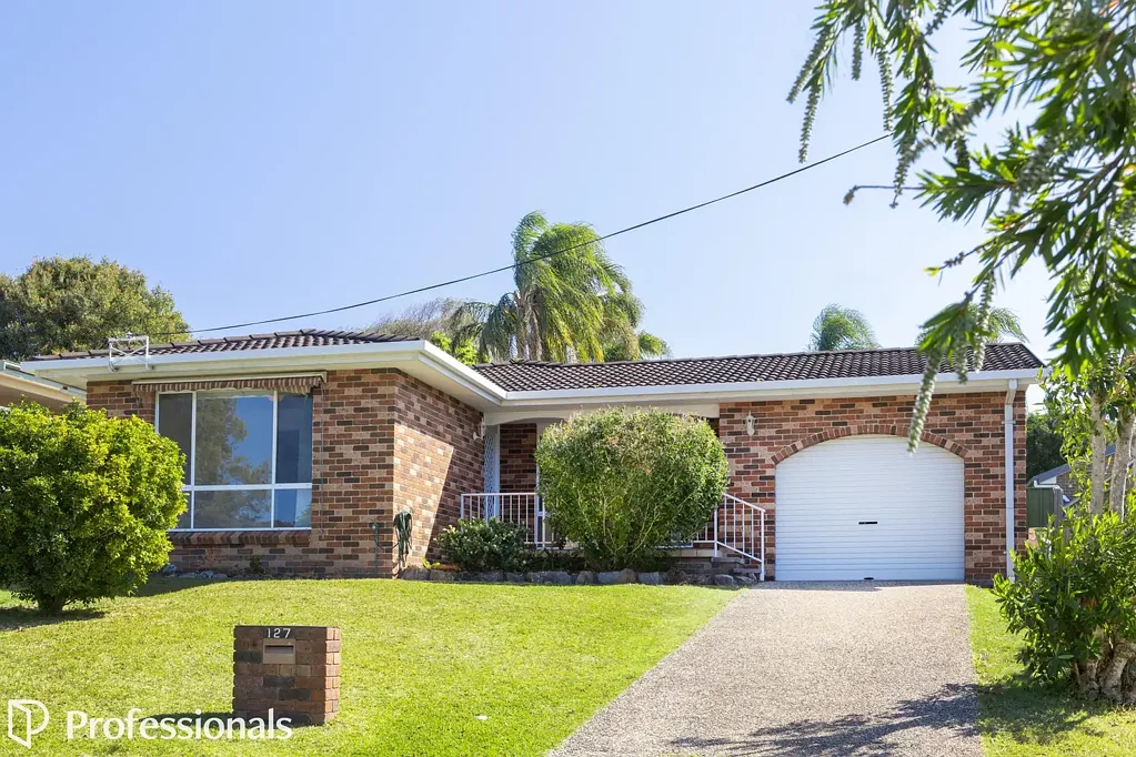 Ulladulla 3कमरा Solid Home, Spacious Block, Superb Location