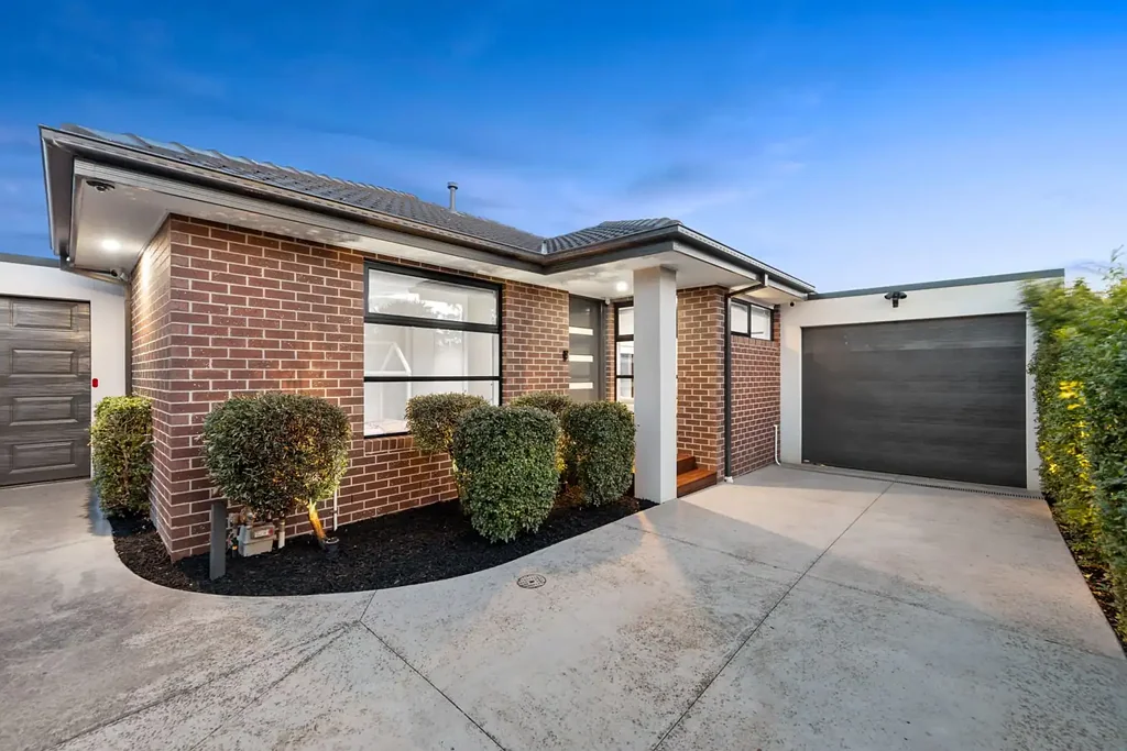 2/30 Hope Street, Springvale, VIC 3171