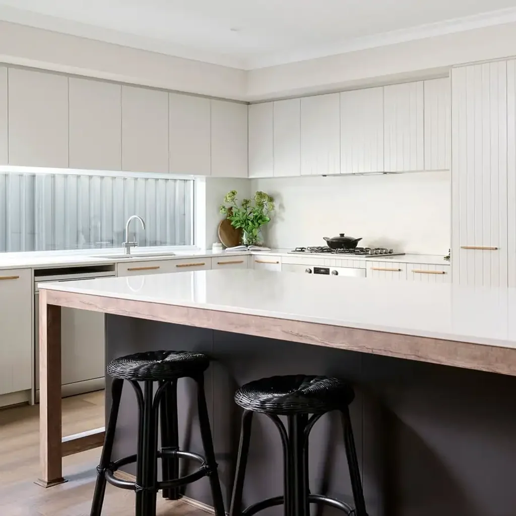 Spacious Family Home in Eden Beach Estate