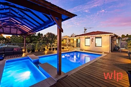 11 Lysander Drive, Heathridge