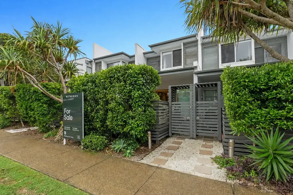 Casuarina 3房  Relaxed Beachside Living in a Beautifully Renovated Townhouse