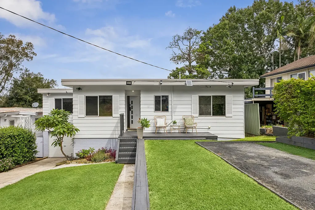 38 Platypus Road, Berkeley Vale, NSW 2261