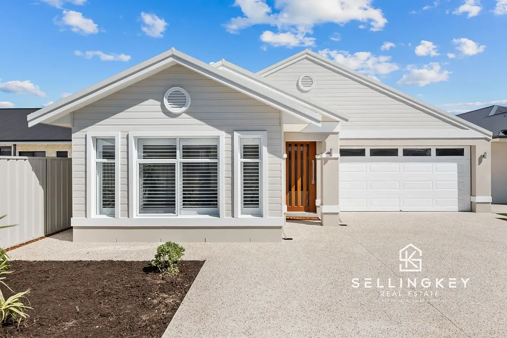 14 BHAGWAN GROVE, Canning Vale, WA 6155
