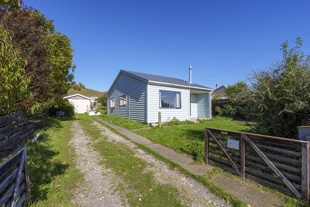 Waikari 3房  Viewings On Hold - Benefit From All The Hard Work
