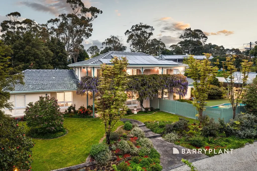 Lysterfield South 5Zimmer A Private Paradise Where Lifestyle Meets Nature on 1 acre (approx.)