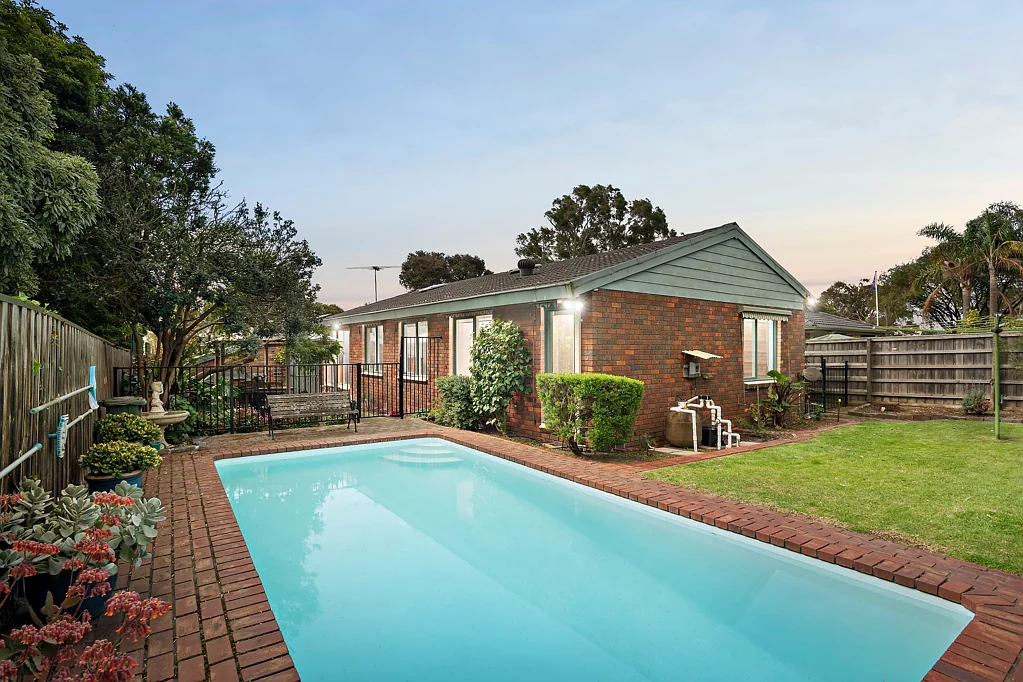 10 Isabella Crescent, Frankston, VIC 3199