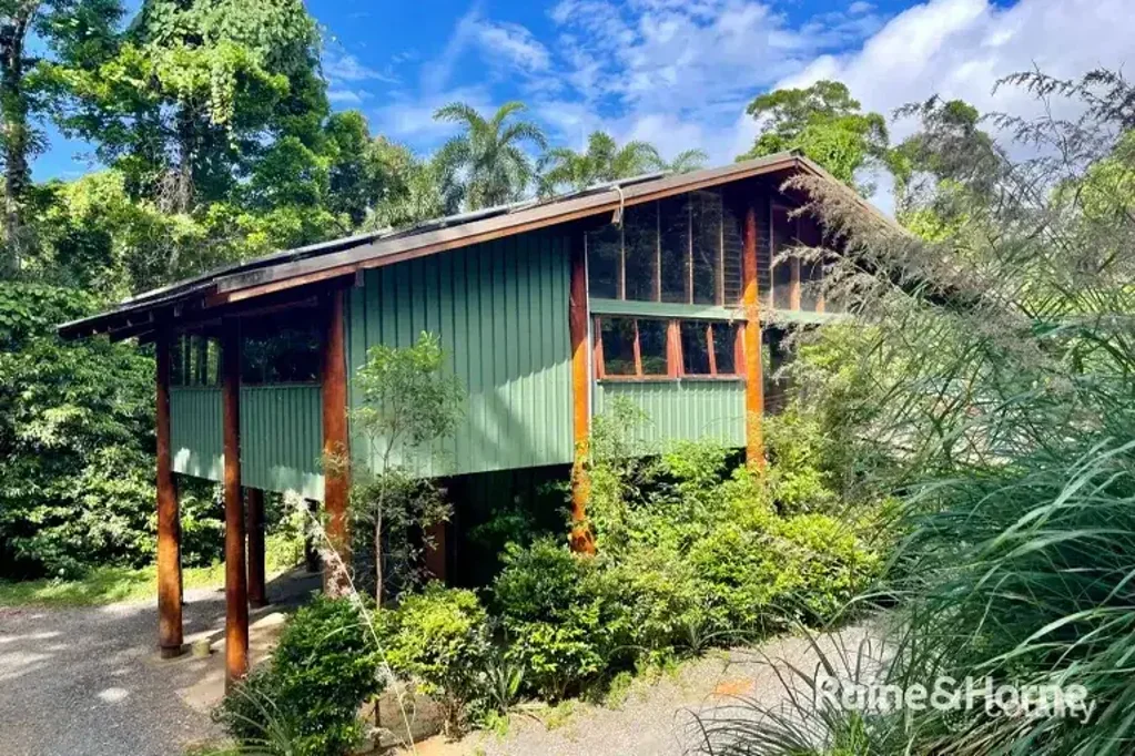 Daintree 2침실 Peaceful and Secluded Rainforest Pole Home