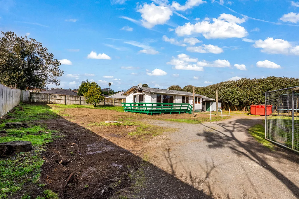 Tuakau 2Moenga MASSIVE Section, MAJOR Opportunity!