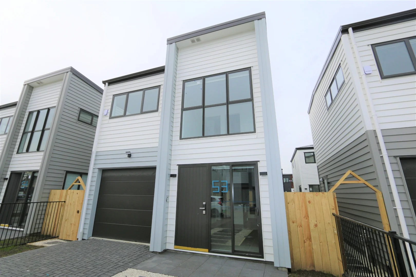 Modern 3-Bedroom Home in Papakura