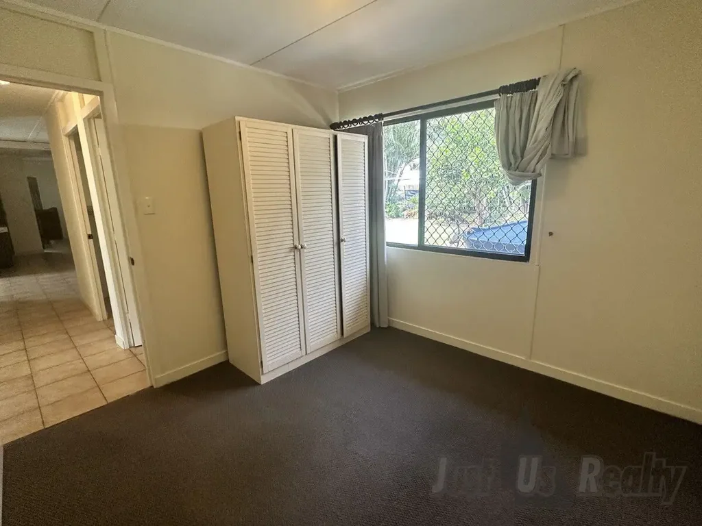 Beachside Family Living with Spacious Backyard and Modern Comforts