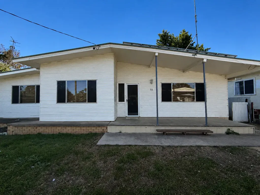 Comfortable Family Living with a Spacious Backyard