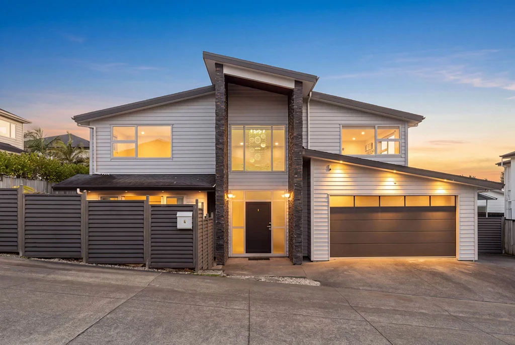 Hobsonville 5chambre Grand Scale Living by Lime Burners Bay