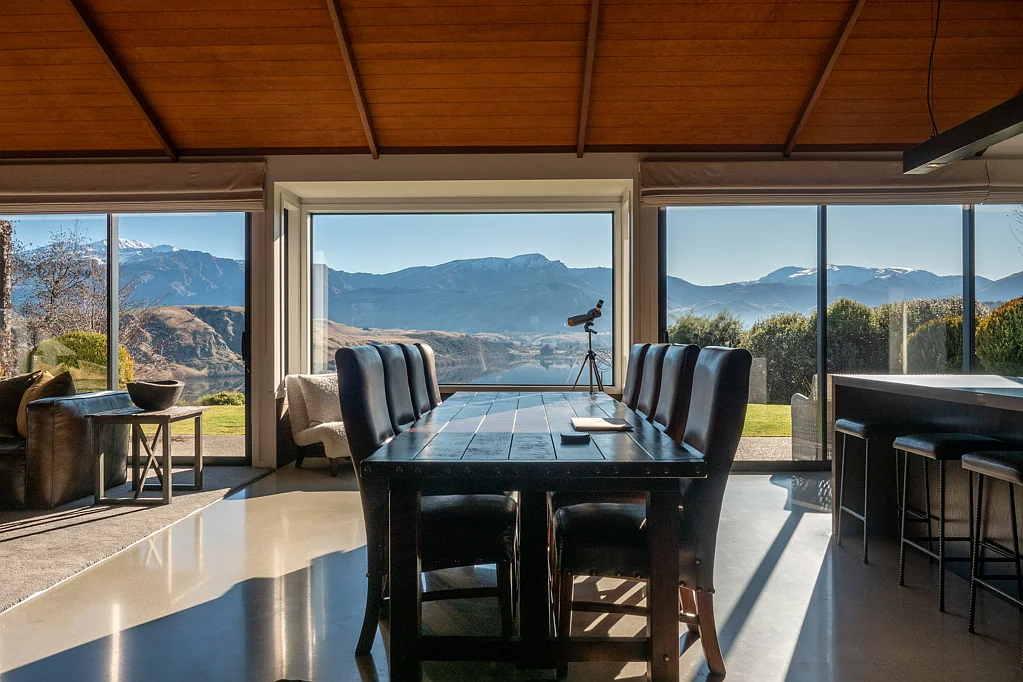 Dalefield/Wakatipu Basin 3Moenga A View You’ll Never Tire Of