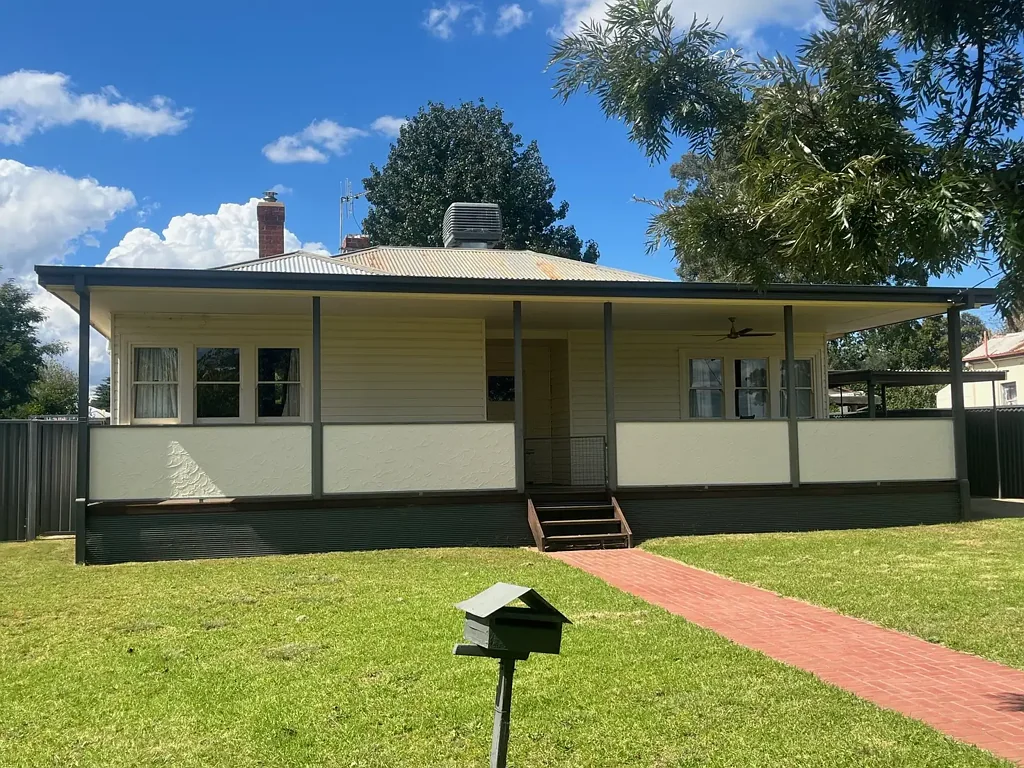 33 Cowper Street, Coonabarabran, NSW 2357