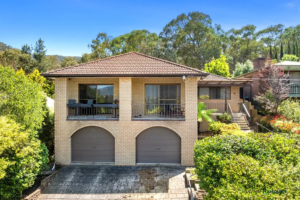 Eildon 3 Bedroom Room to Improve, Views to Impress - A Home with Heart and Potential!