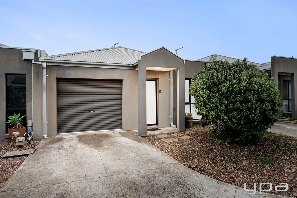 Werribee 2房 Werribee 便利地段的现代低维护生活 Modern, Low-Maintenance Living in a Convenient Werribee Location