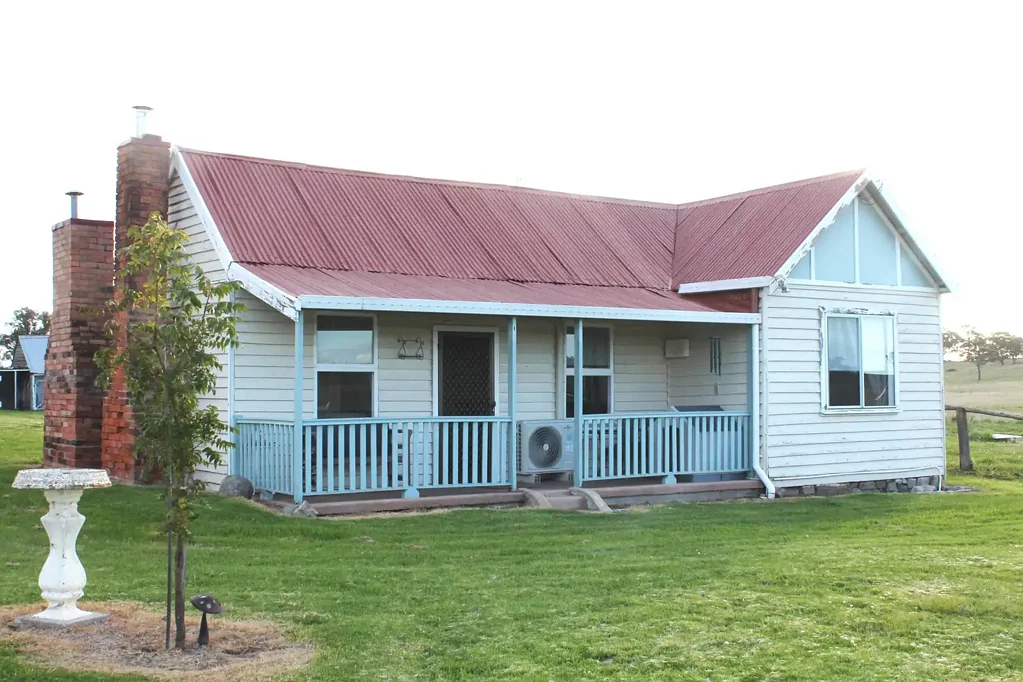 Glen Innes  Well Equipped Horse Property