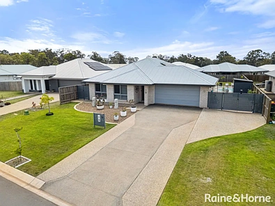 Branyan 4 Bedroom Contemporary Family Luxury with Exceptional Entertaining + Pool