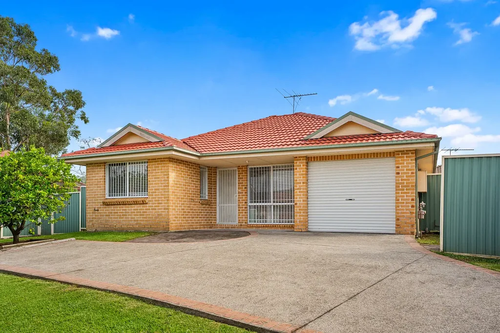 Mount Druitt 3房 宽敞起居空间 精装厨房早餐吧 三房两卫带车库 围栏后院乐园 热门学区近商圈 THE PERFECT FIRST HOME OR INVESTMENT PROPERTY!