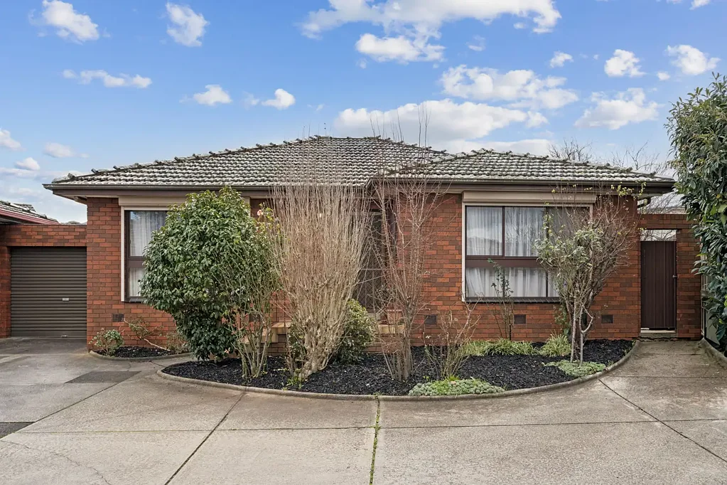 4/8 Hobbs Crescent, Reservoir, VIC 3073
