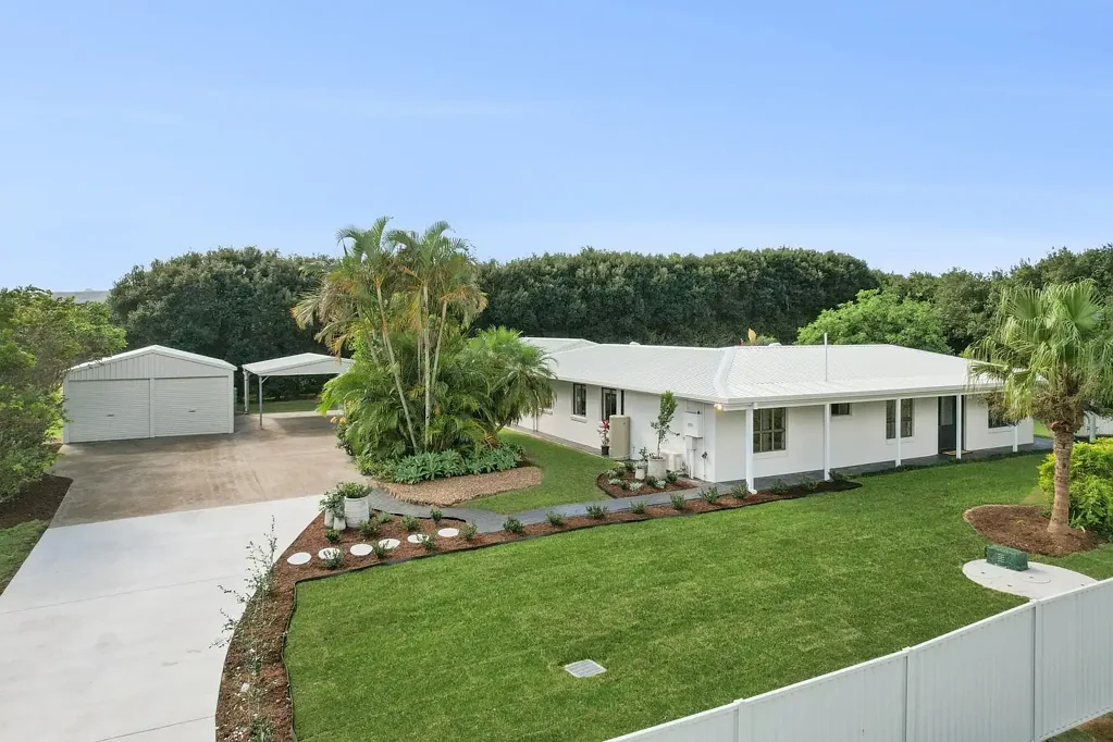 Beerwah 4房  Renovated hinterland retreat with Glass House Mountains views