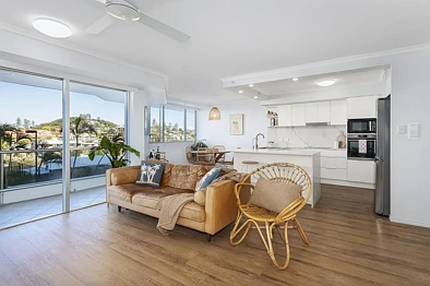 Coolangatta 2 Slaapkamer Renovated Beachfront Living at Points North Apartments