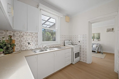9 Great North Road, Five Dock, NSW 2046, 3 Schlafzimmer, 1 Badezimmer, House