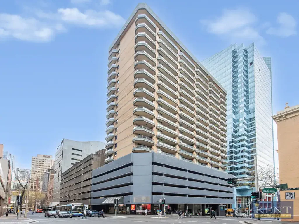 Sydney 1房 全新装修精装 中心地带便利 宽敞布局现代厨房 私人带顶阳台 礼宾服务安全大楼 Affordable CBD Living - Updated One-Bedroom with Walk-to-Everything Convenience