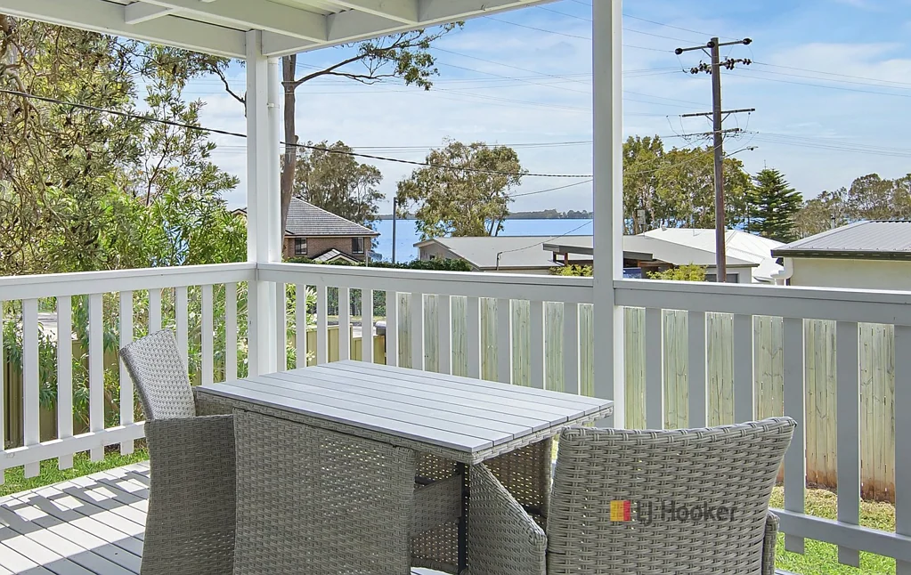 2a Ocean View Road, Gorokan, NSW 2263