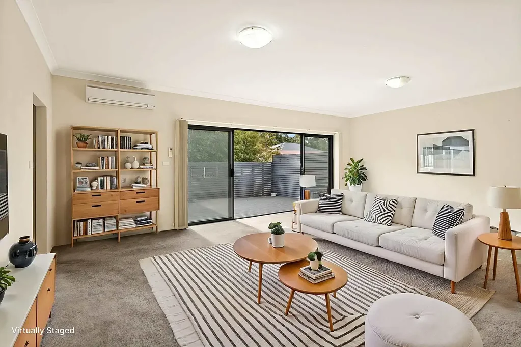 Albion Park 3 Slaapkamer Spacious Villa with North-Facing Appeal !