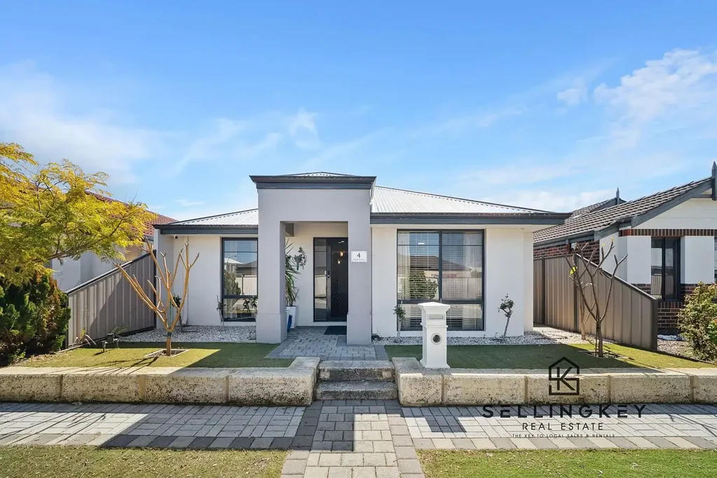 SellingKey Presents 4 Terracina Parkway!