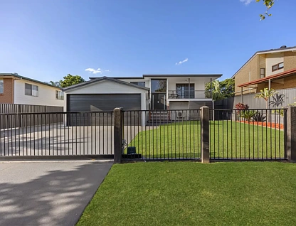 52 Reif Street, Flinders View, QLD 4305, 3 침실, 1 욕실, House