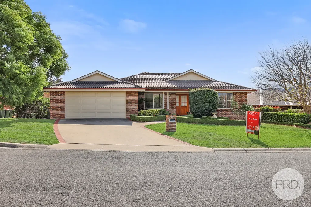 Tamworth 4房  Family Living with Space, Style & Side Access!