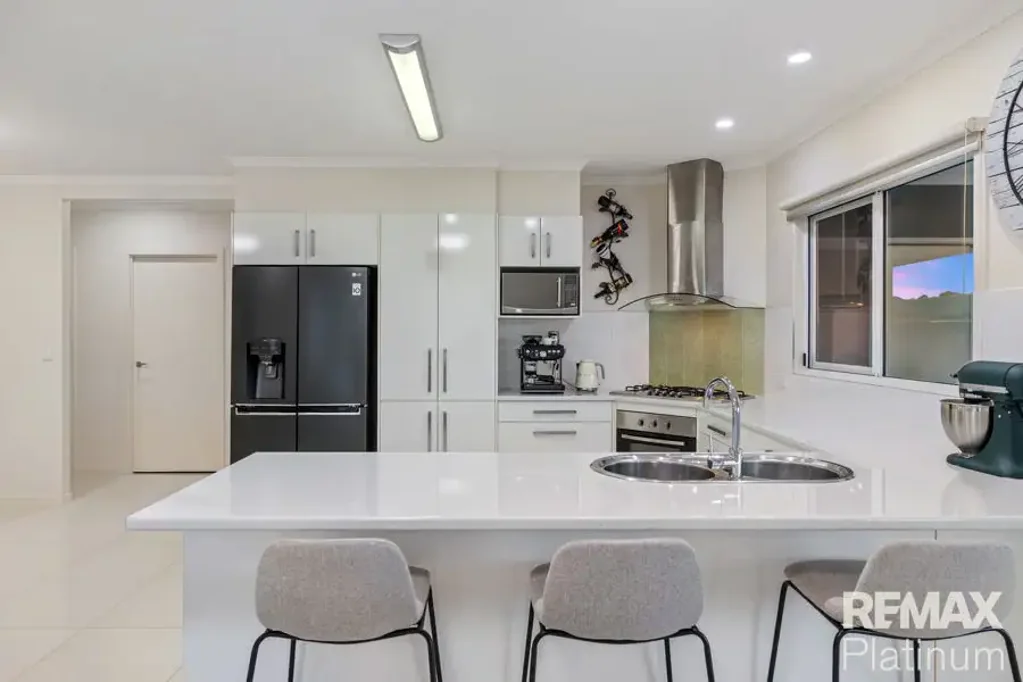 Morayfield 4 Bedroom Motivated Seller - Make an Offer!