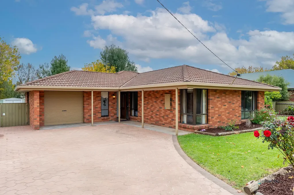 10 Rose Street, Violet Town, VIC 3669