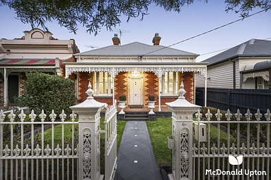 Moonee Ponds 4房  Heritage Home with Hidden Depths